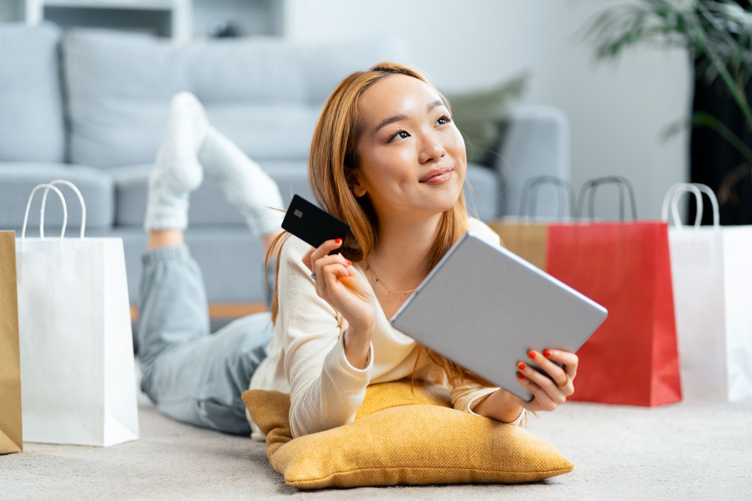 Online shopping helps you save money.